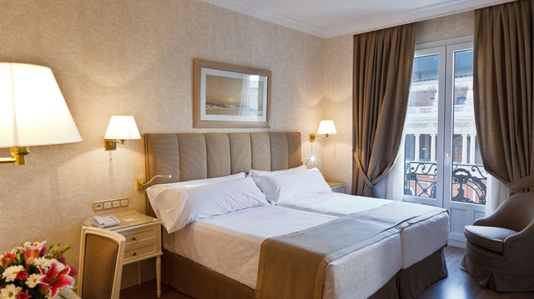 <b>Hotel Atlantico Room</b>