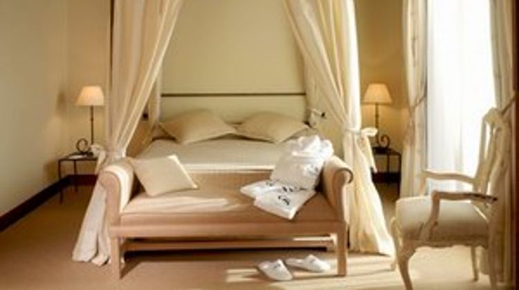 Gran Hotel Rey Don Jaime Suite