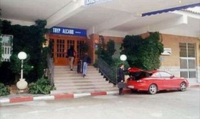 Tryp Alcano Exterior