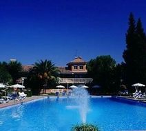 Tryp Alcano Pool
