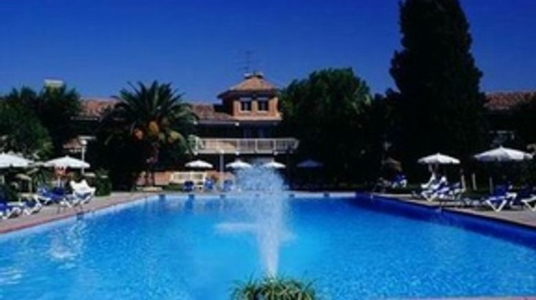 <b>Tryp Alcano Pool</b>