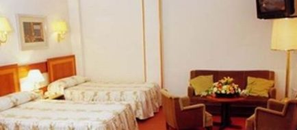 Tryp Alcano Room