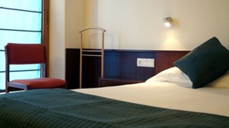 <b>Hotel Emporda Room</b>