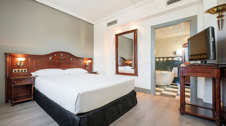 <b>Ilunion Las Lomas Suite</b>