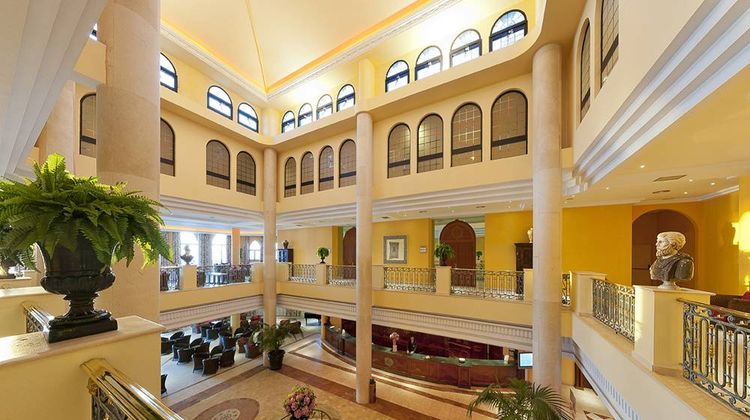 Hotel IPV Beatriz Palace and Spa Lobby