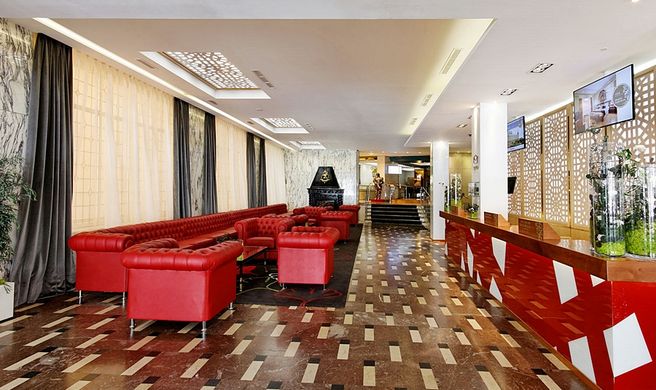 Mayorazgo Hotel Lobby