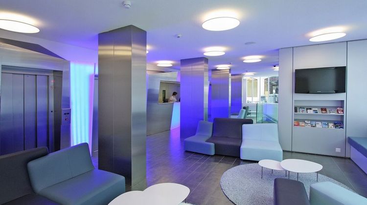 Cristal Hotel Lobby