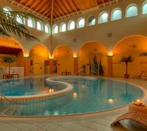 Lindner Hotels & Alpentherme Leukerbad Pool