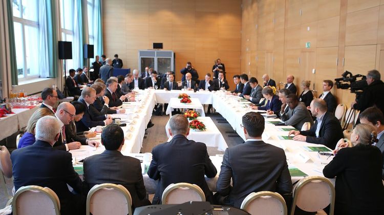 Hotel Derby Meeting
