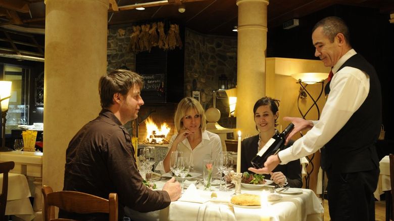 <b>H Plus Hotel & Spa Engelberg Restaurant</b>