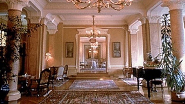 <b>Hotel Eden Palace Au Lac Lobby</b>