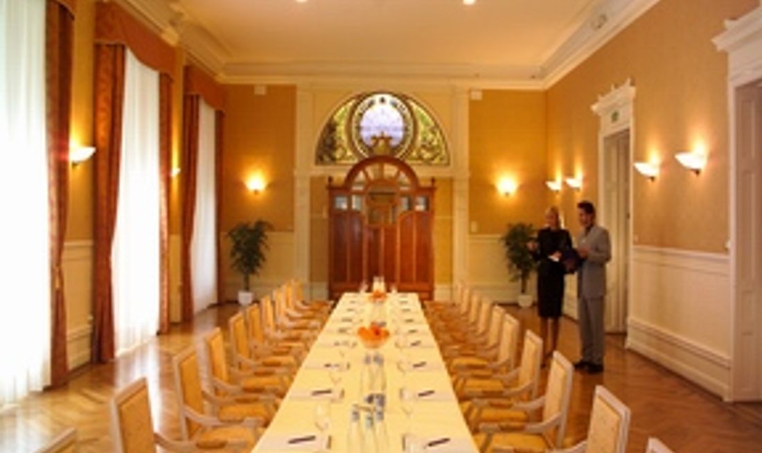 Golf Rene Capt Hotel Banquet