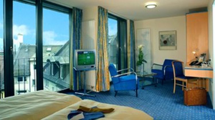 Hotel Royal Zurich Suite