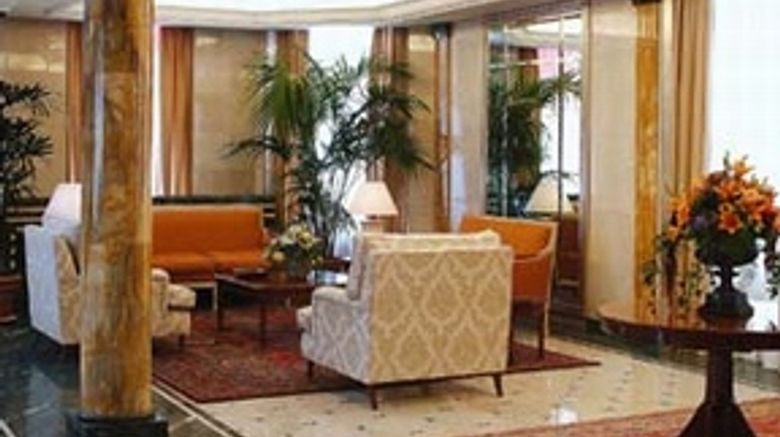 <b>Carlton Boutique Hotel Lobby</b>