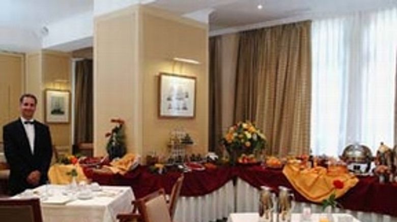<b>Carlton Boutique Hotel Restaurant</b>
