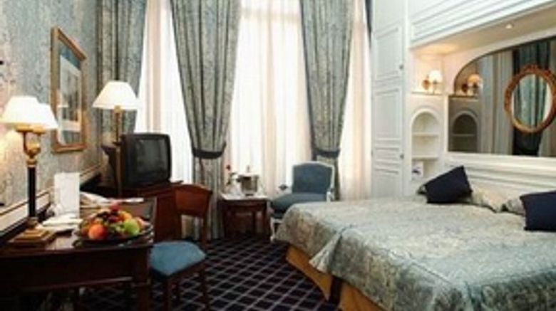 <b>Carlton Boutique Hotel Room</b>