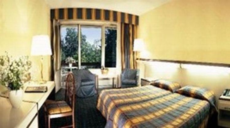Hotel La Perla Room