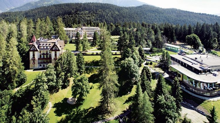 Waldhaus Flims Wellness Resort Exterior