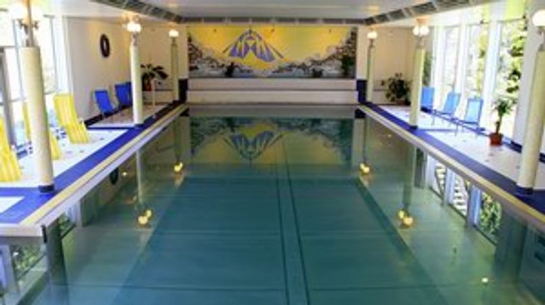 <b>Parkhotel Schoenegg Pool</b>