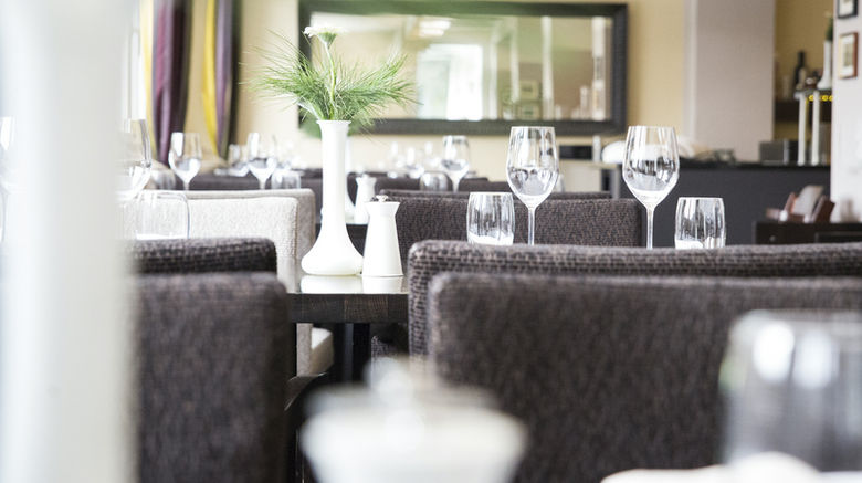 <b>signinahotel Restaurant</b>