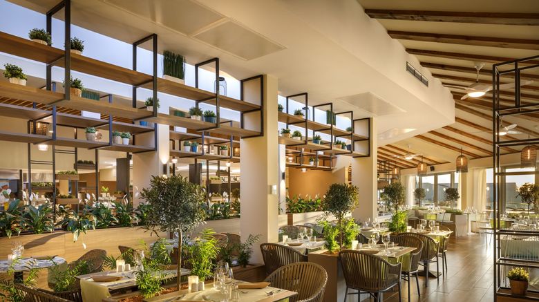 <b>Valamar Argosy Hotel Restaurant</b> <b>Valamar Argosy Hotel Restaurant</b>