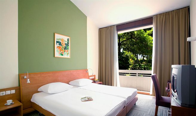 Valamar Tirena Hotel Room