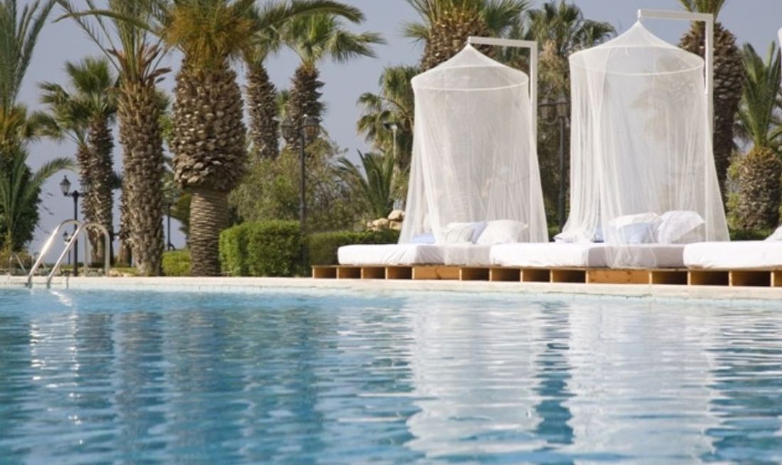 Sandy Beach Hotel Exterior