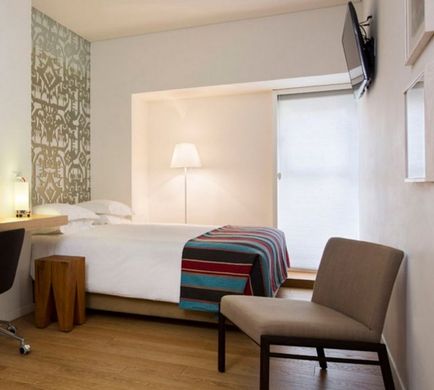 The Mendeli Street Hotel Room