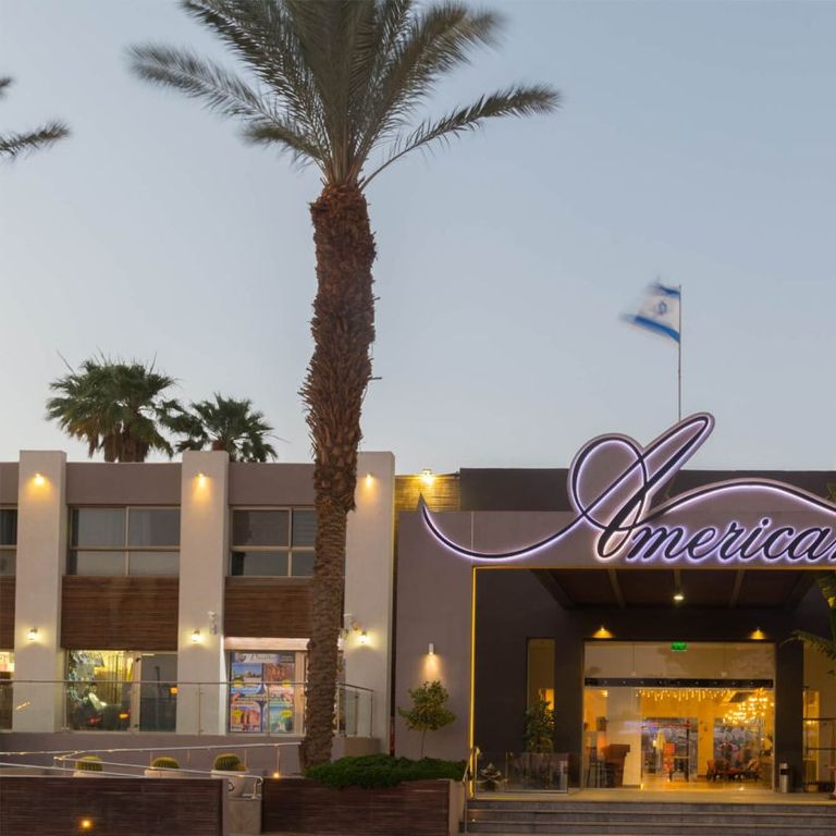 Americana Hotel