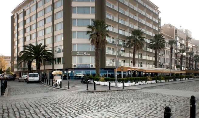 Izmir Palas Hotel Exterior