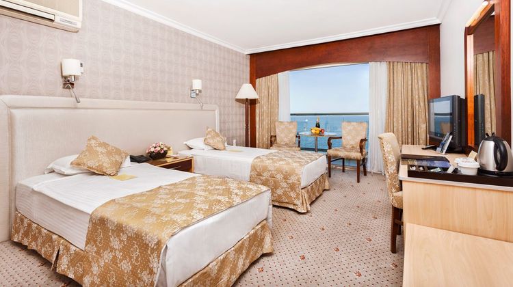 Izmir Palas Hotel Room