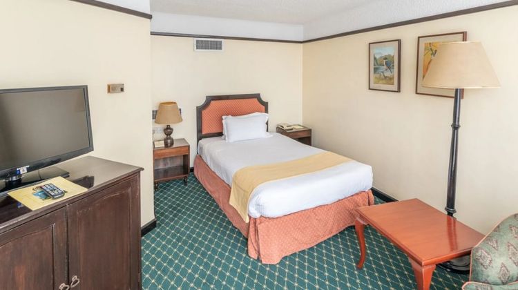 Nairobi Safari Club Room