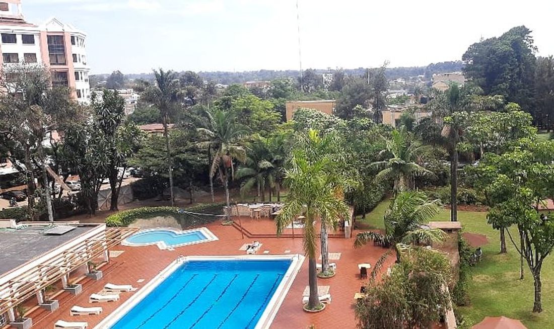 Hotel Sirikwa Exterior