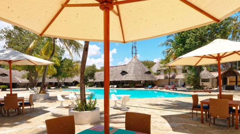Safari Beach Hotel Exterior