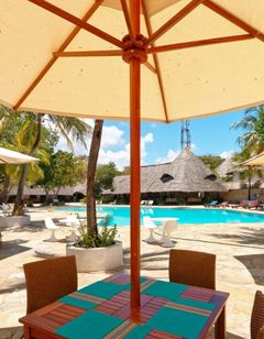 Safari Beach Hotel