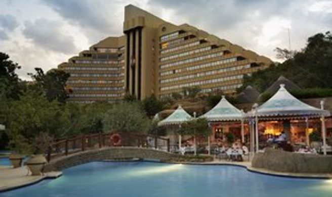 The Cascades Hotel Exterior