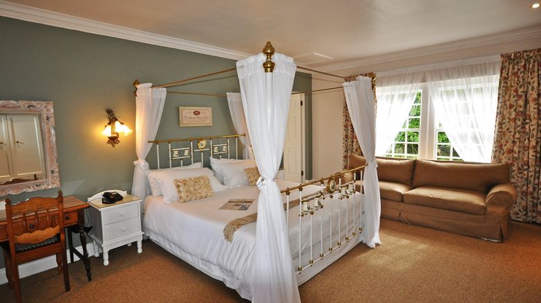 <b>Tsitsikamma Village Inn Suite</b>