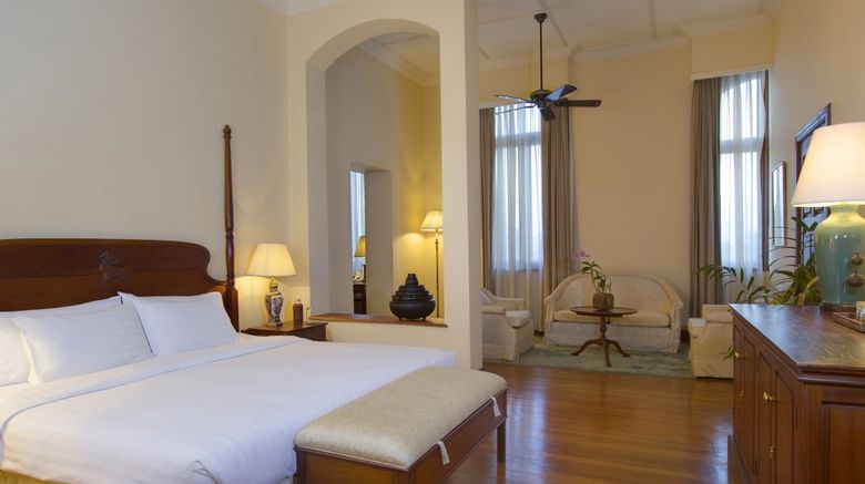 <b>The Strand Suite</b>
