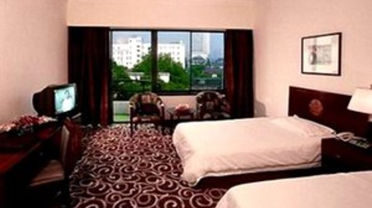 Jin Jiang Da Hua Hotel Room