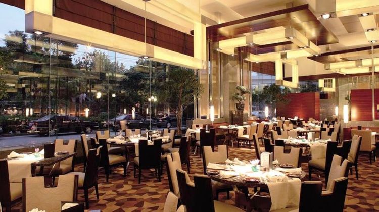 Hua Ting Hotel & Towers Restaurant