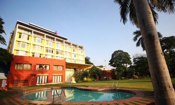 Cama Hotel