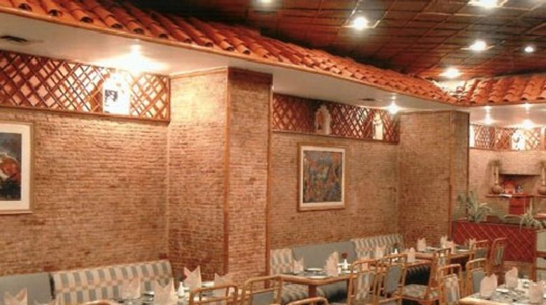<b>Hotel Clarks Shiraz Restaurant</b>