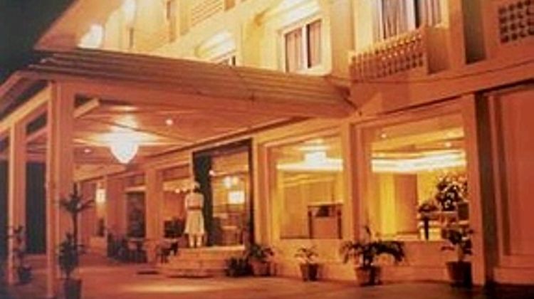 Hotel Ritz Plaza Exterior
