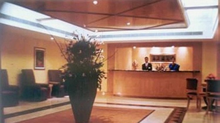 Hotel Ritz Plaza Lobby