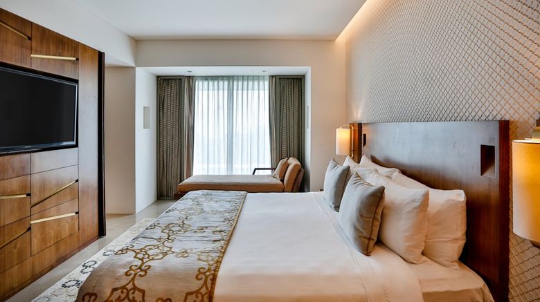 <b>Crowne Plaza Chennai Adyar Park Room</b> <b>Crowne Plaza Chennai Adyar Park Room</b>
