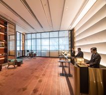 EQ Lobby