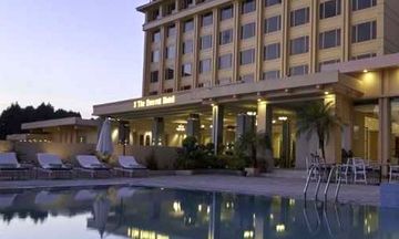 The Everest Hotel