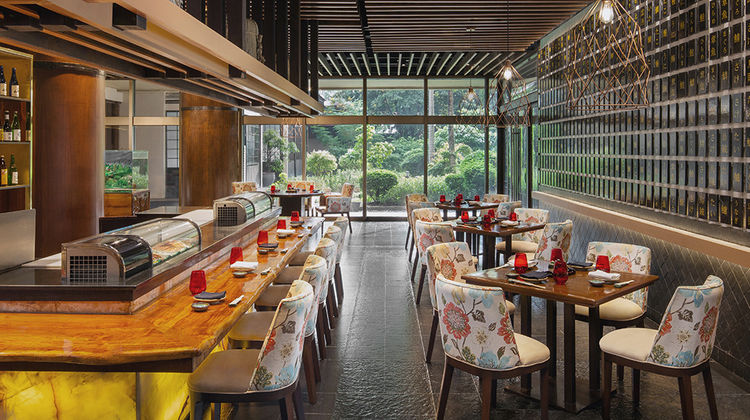 Dusit Thani Manila Restaurant