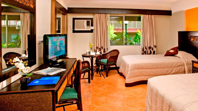 <b>Montebello Villa Hotel Room</b>
