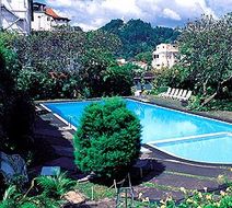 Queen's Hotel Pool